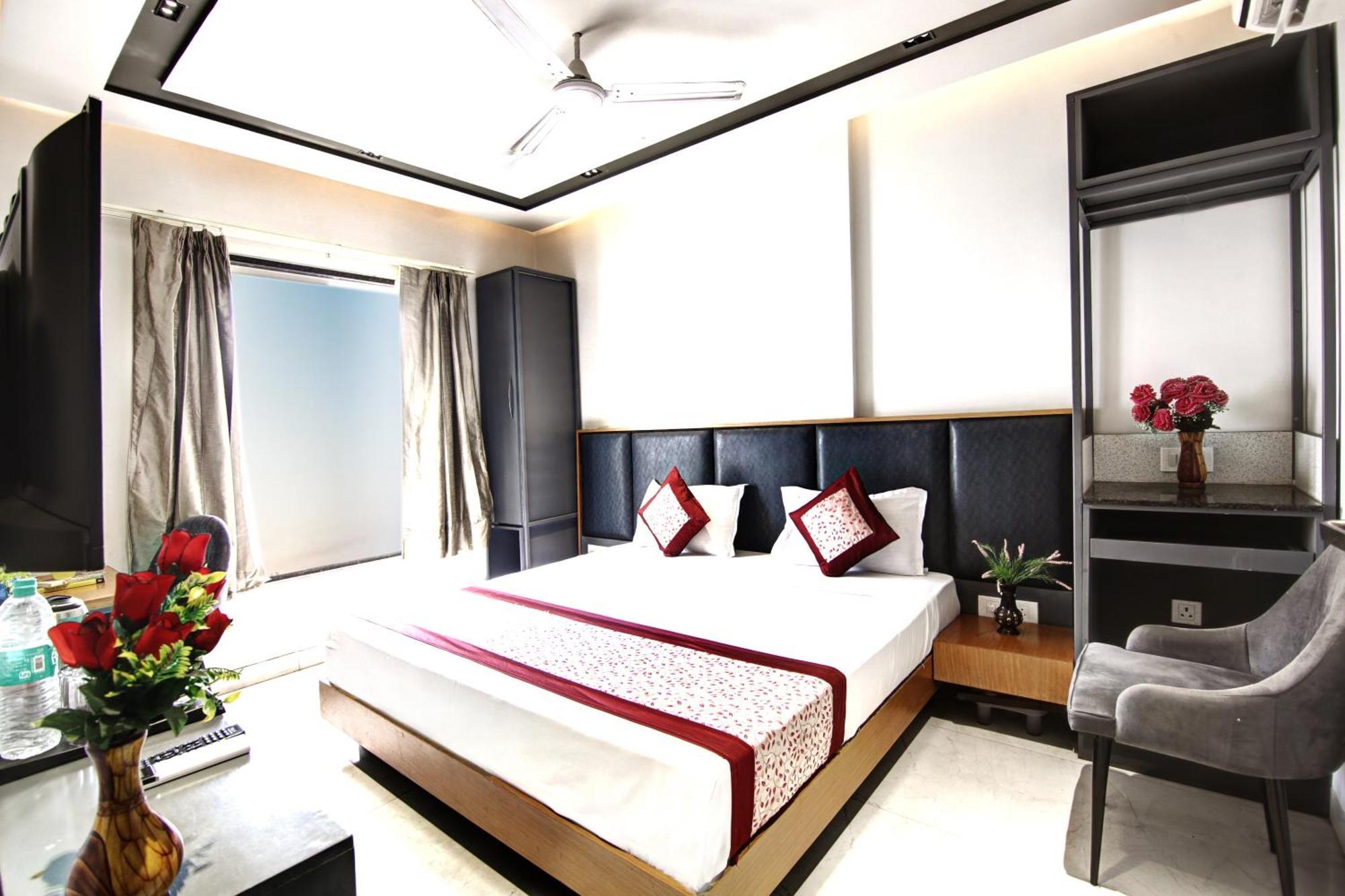 Applewood Palace - Near Delhi International Airport With - Free Airport Drop New Delhi