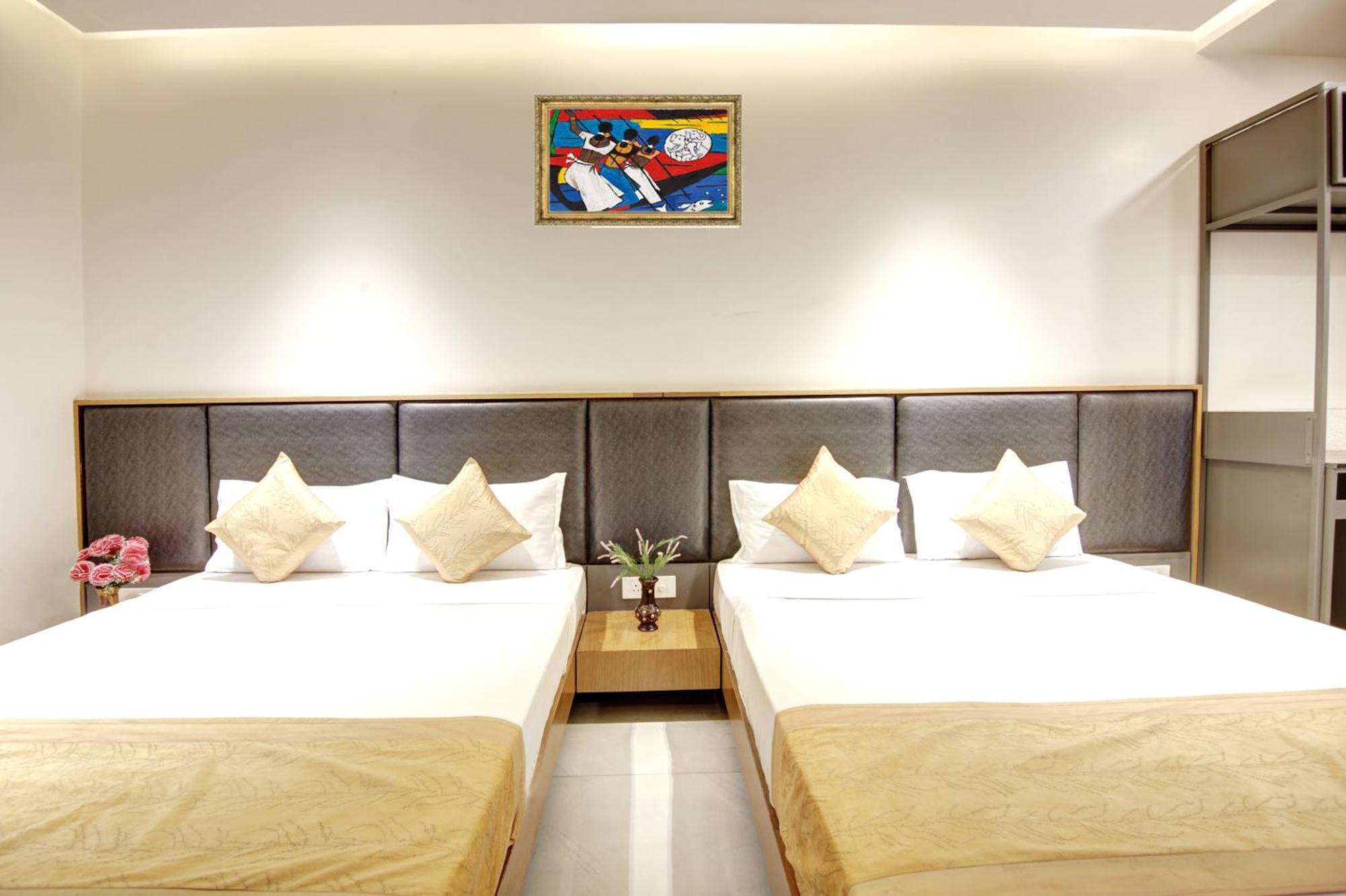 Hotel Applewood Palace - Near Delhi International Airport With - Free Airport Drop